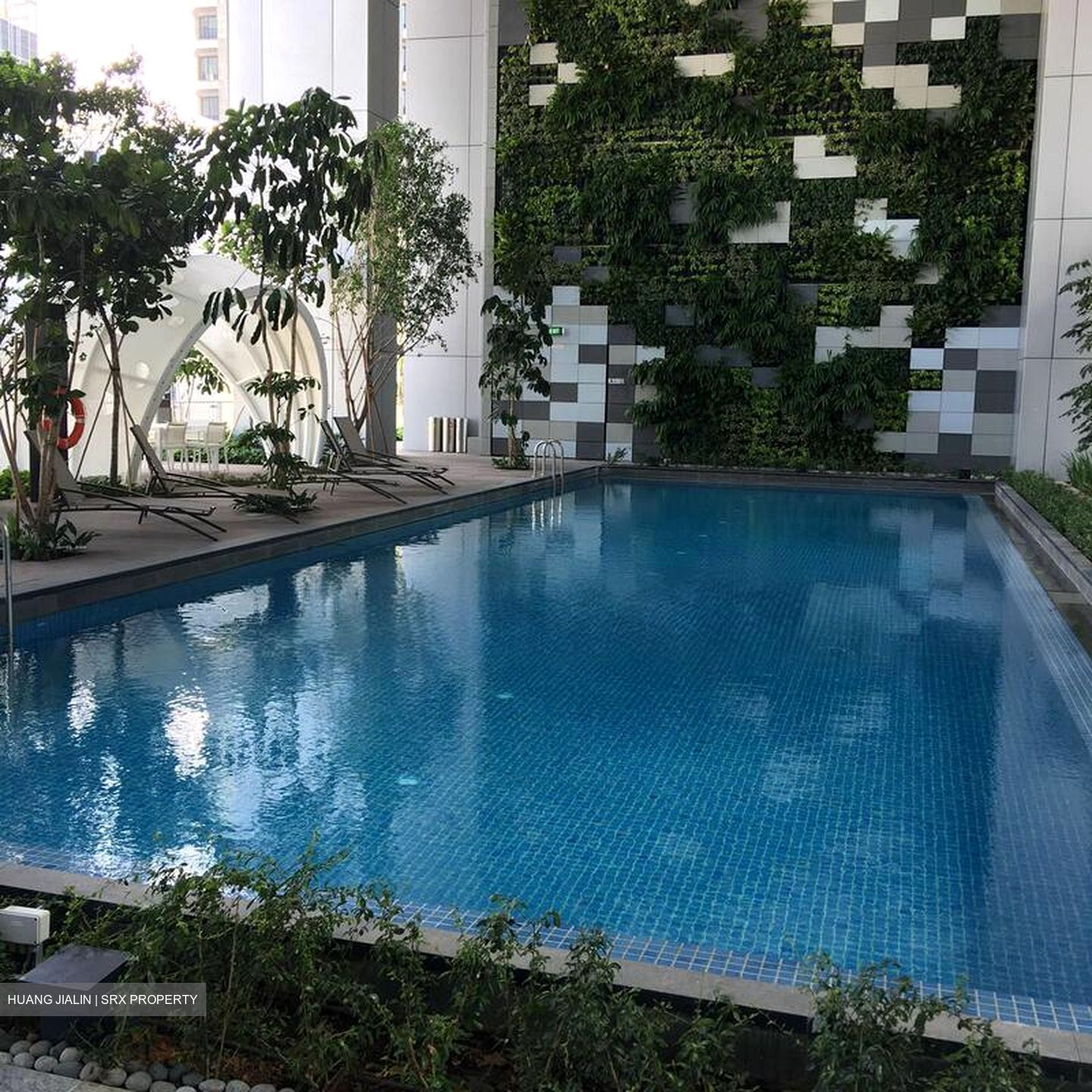 Sbf Center (D1), Office #496496791